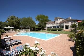 Clos Malverne Wine Estate Accommodation