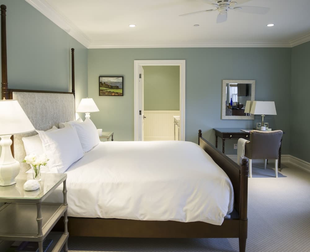 The Quogue Club at Hallock House