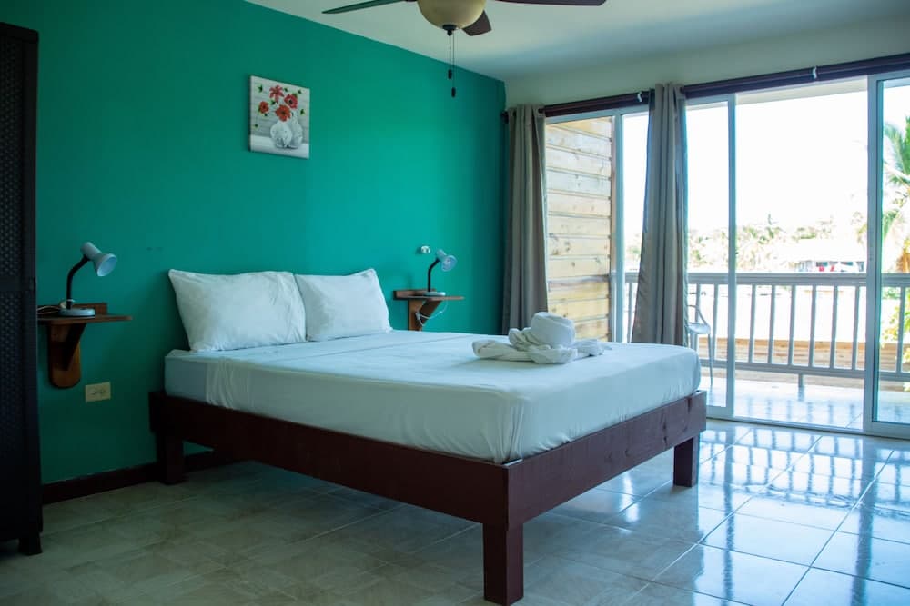 Los Balcones Over The Sea Hotel