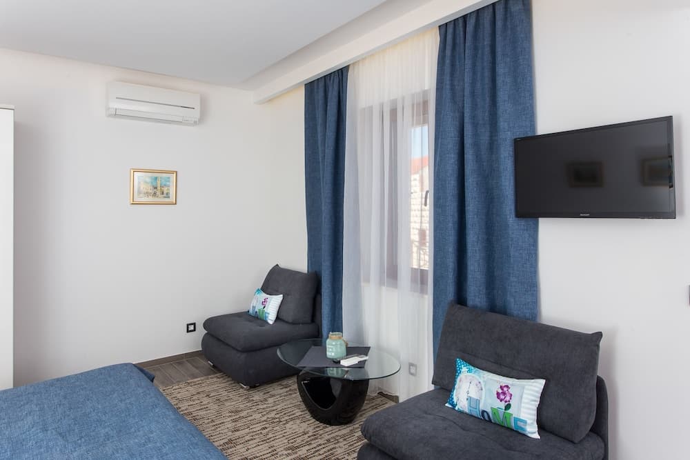 Apartments Villa Peragro