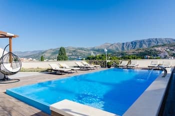 Apartments Villa Peragro