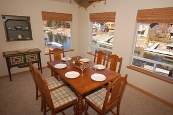 1931 Kokanee 3 Bedroom Home by RedAwning