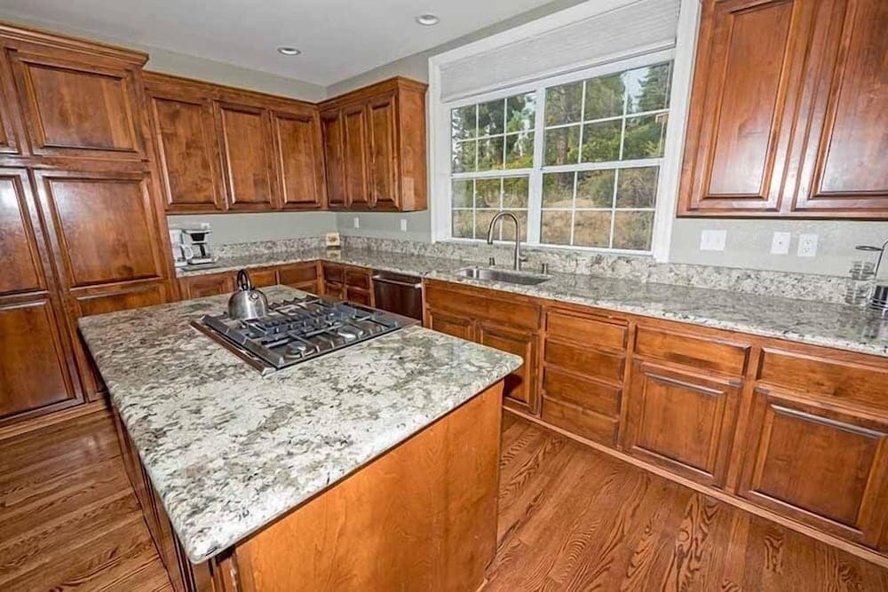 2184 Marshall Trail 5 Bedroom Home by RedAwning