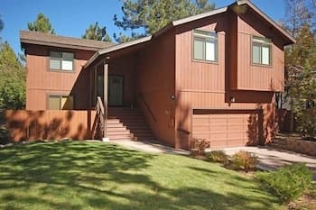 2806 Springwood Drive 4 Bedroom Home by RedAwning