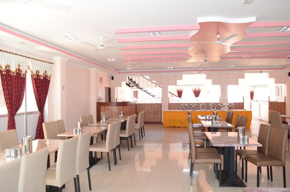 KSTDC Hotel Mayura Chalukya Badami