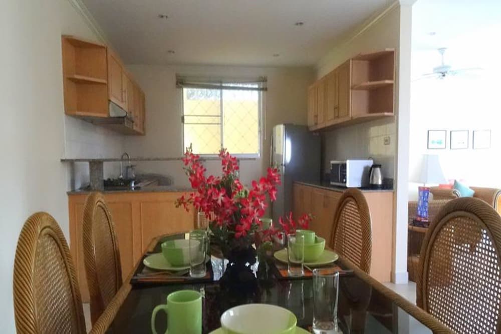 Butterfly Garden Boutique Residences by Luxury View