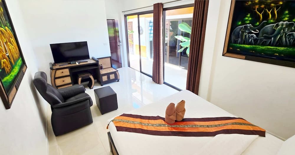 HIDELAND Luxury Pool Villa Pattaya Walking Street 5 Bedrooms