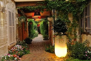 Les Patios du Marais