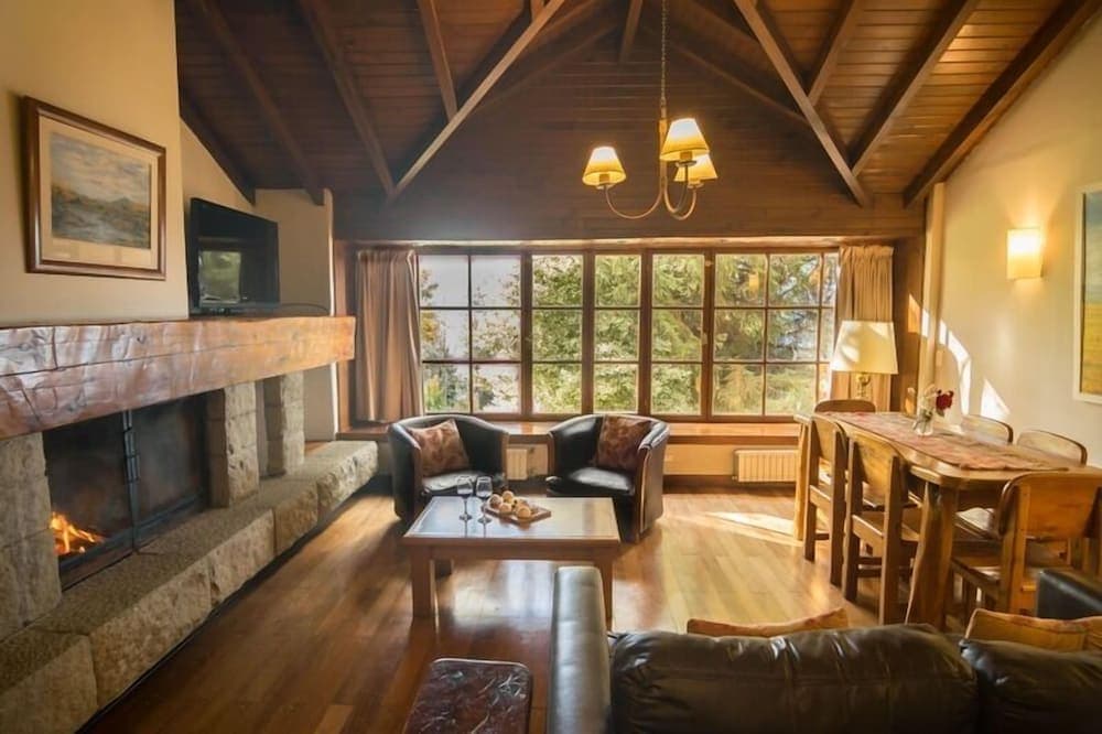 Pailahue Lodge & Cabañas