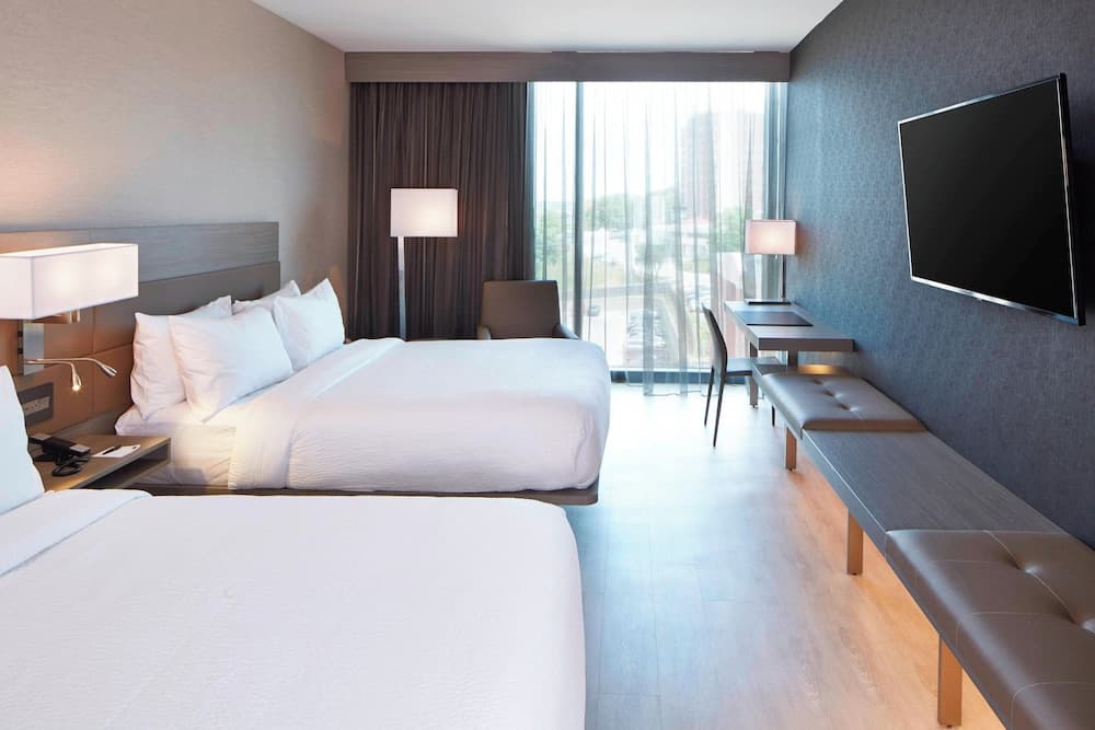 AC Hotel Des Moines East Village