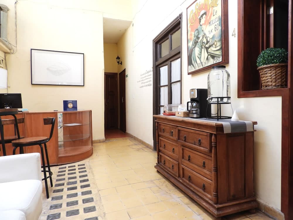 Hotel Viejo Zaguán by Lunian