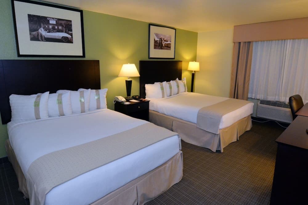 Holiday Inn Fort Myers - Downtown Area by IHG
