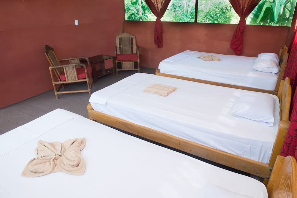 Maniti Expeditions Eco-Lodge