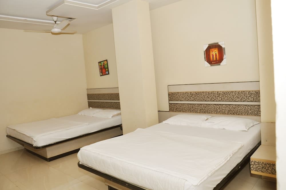 Hotel Sai Suraj Palace