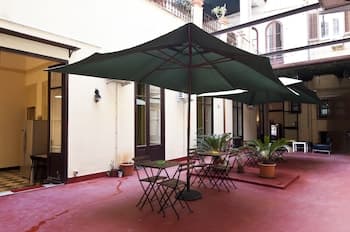 Mamamia Hostel and Guesthouse