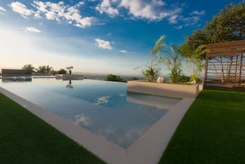 Ultra Winds Mountain Resort