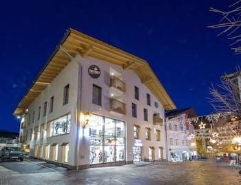 TWO TIMEZ - Boutique Hotel