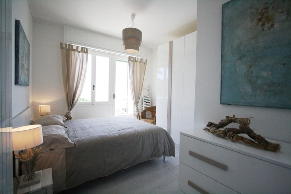 Rentopolis Arma di Taggia - Fronte mare