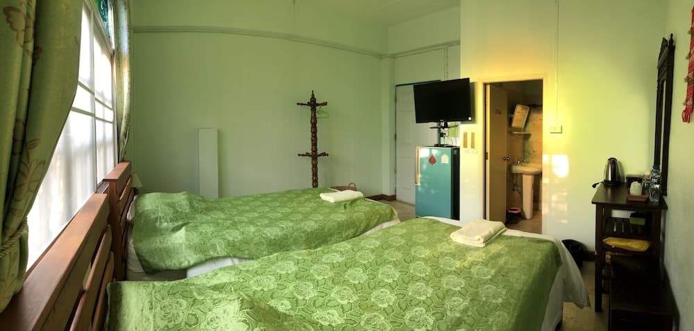 Heun Baan Rong Khun Resort