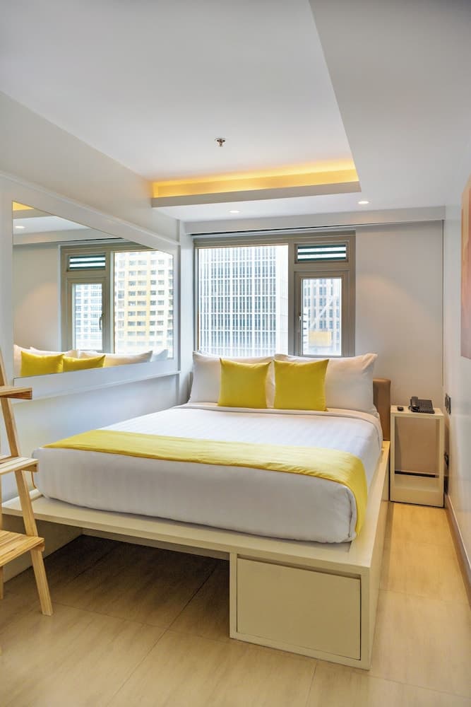 The Mini Suites - Eton Tower Makati