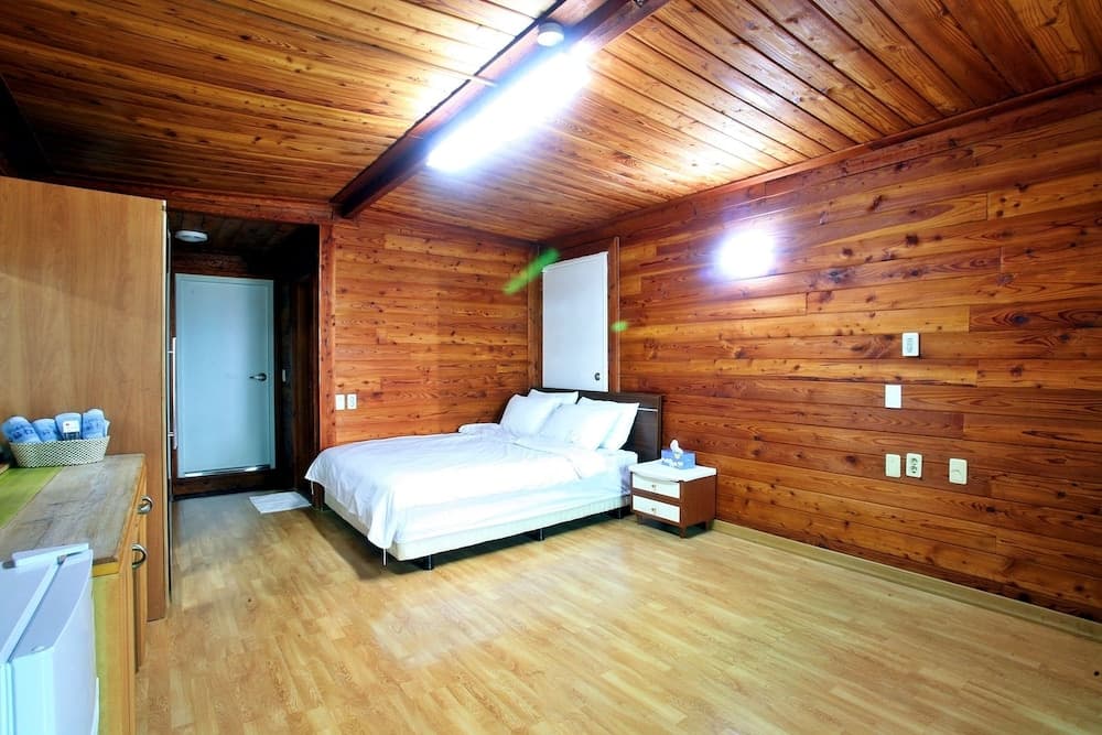 Windmill & Sea Pension