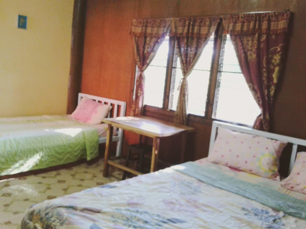 Happy House Backpacker - Hostel