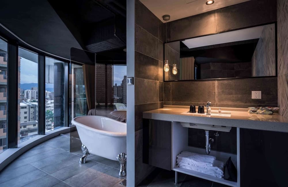 Calligraphy Greenway Hotel