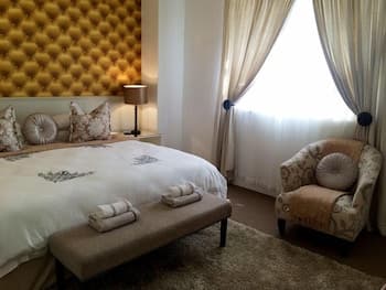 Musgrave Avenue Guest Lodge