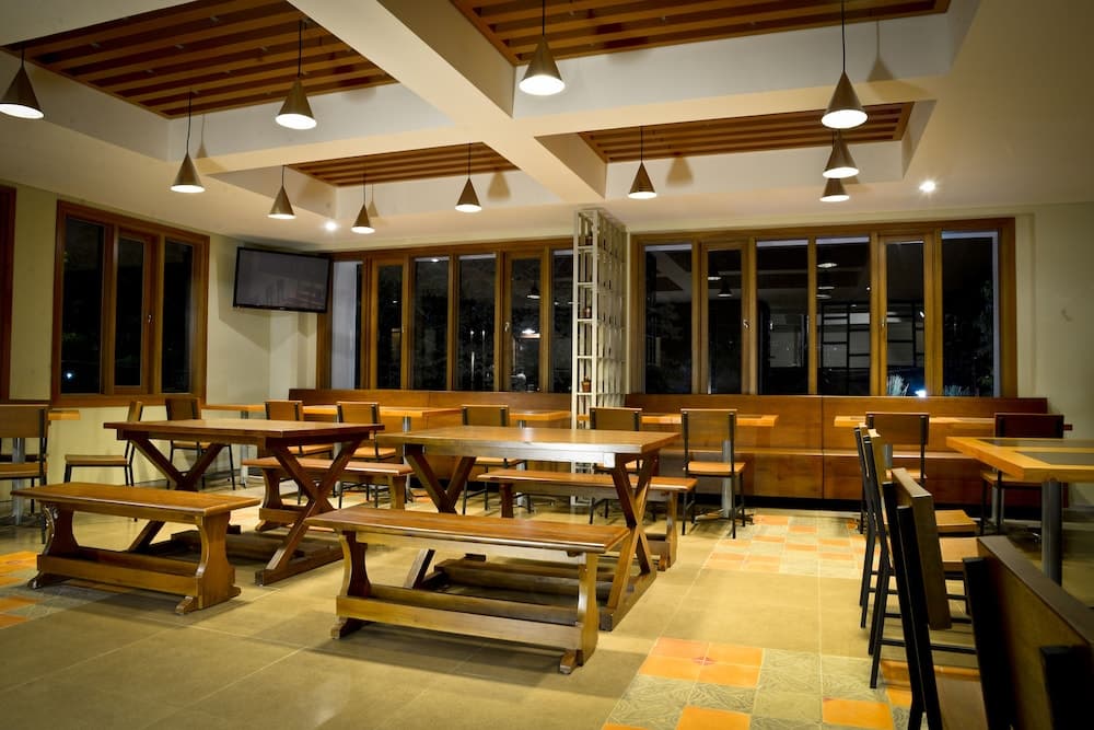 Tibera Hotel Cibeunying