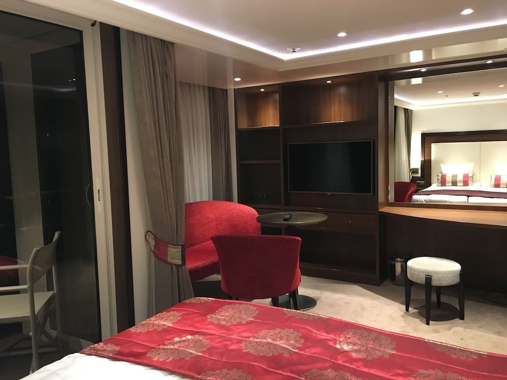 Select MS William Shakespeare - Düsseldorf