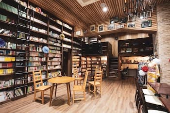 HOSTEL WASABI Osaka Bed with Library