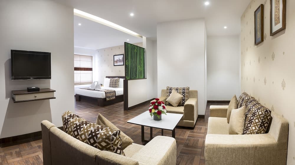 The Lotus Hotel Sameera