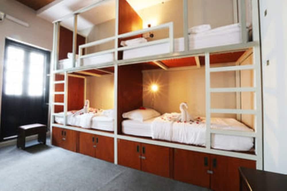 Little Yangon Hostel