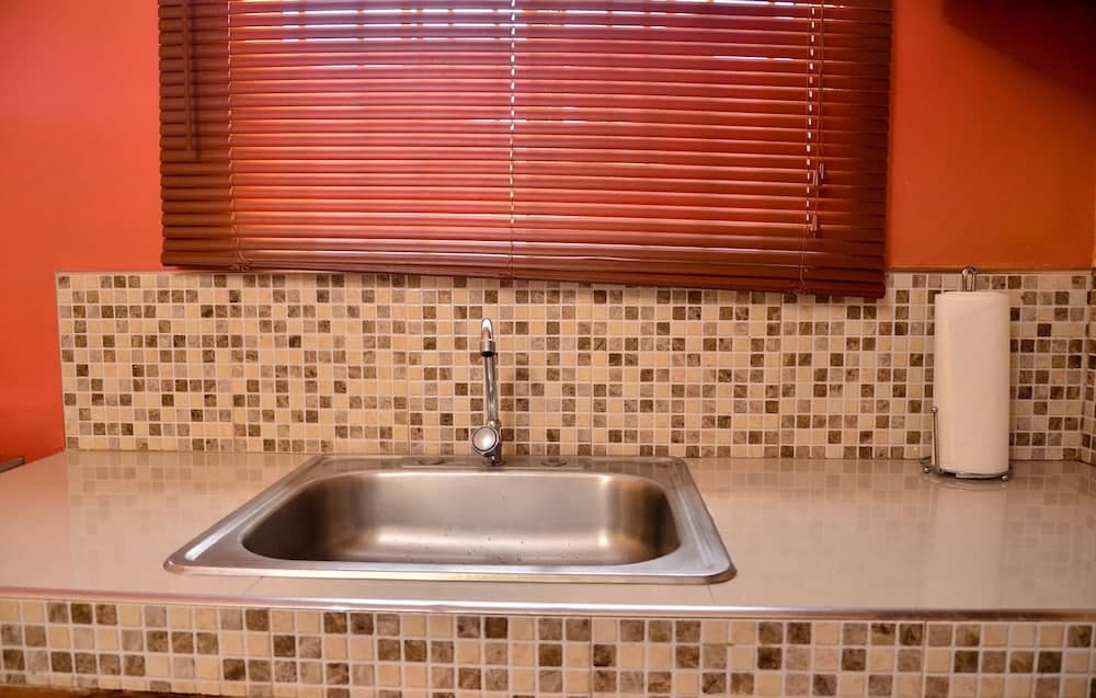 Kingston Sunset Guest Apartment I