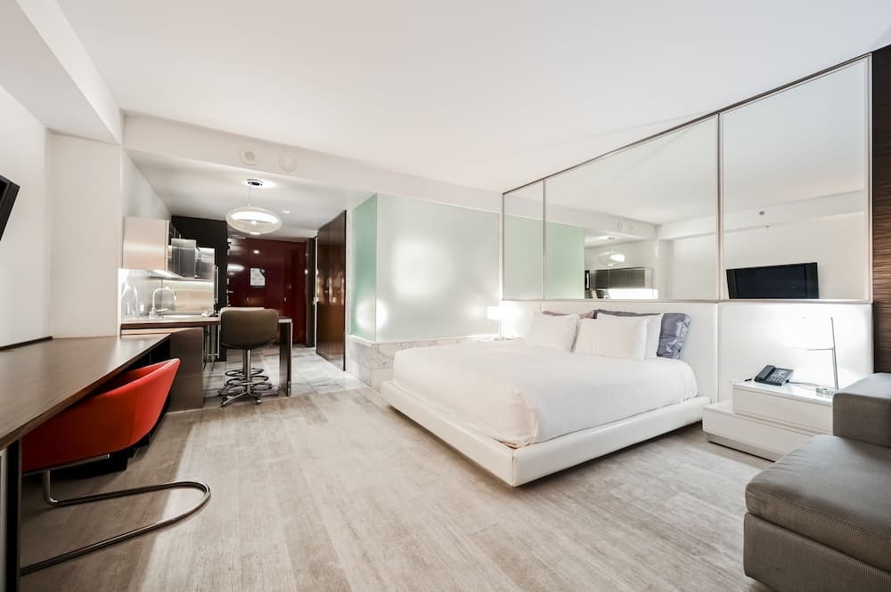 StripViewSuites at Palms Place