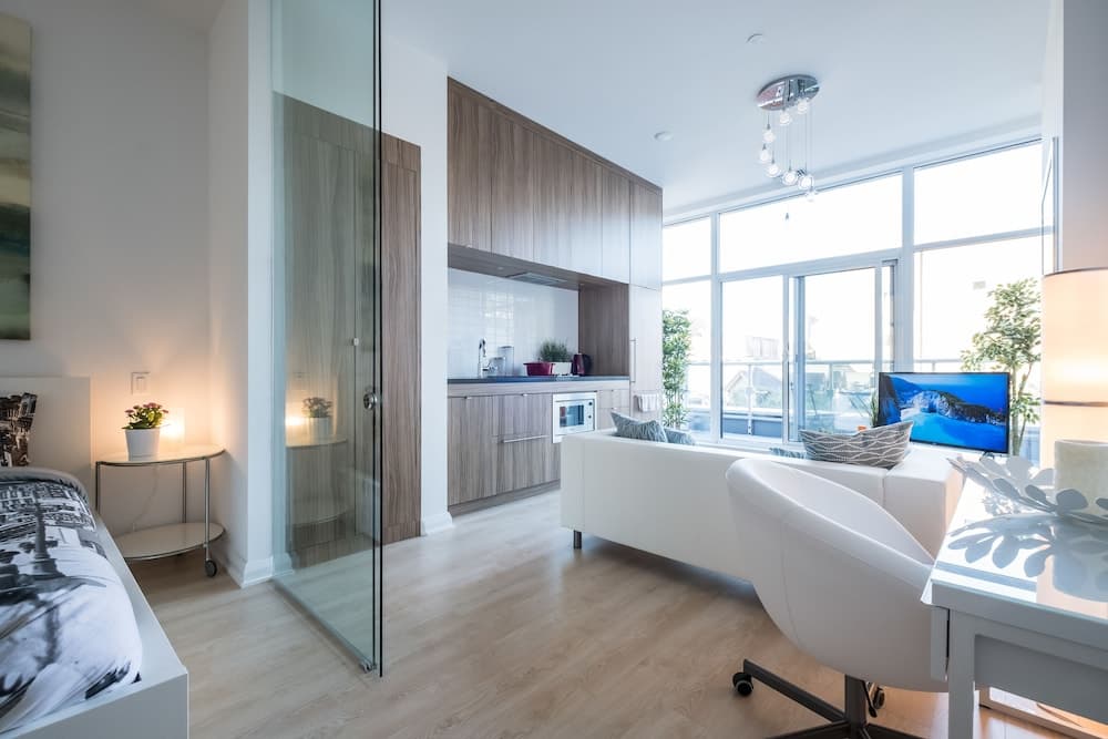 QuickStay - Luxury in Yorkville (Yonge & Bloor)