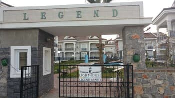 Lighthouse Legend Aparts