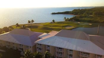 Grand Caymanian Resort