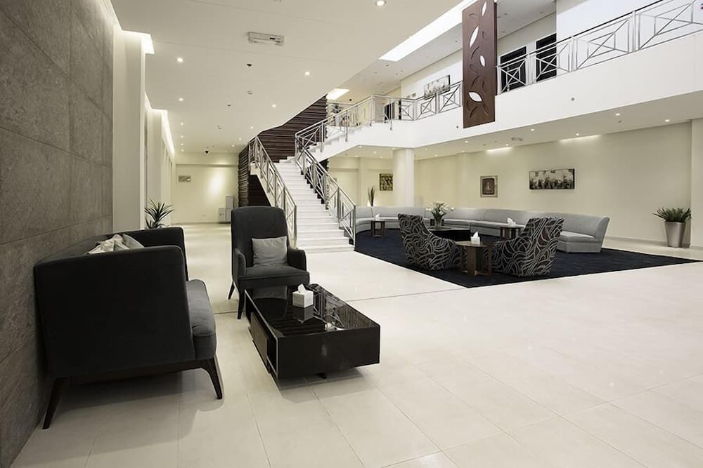 Grand Lily Hotel Suites