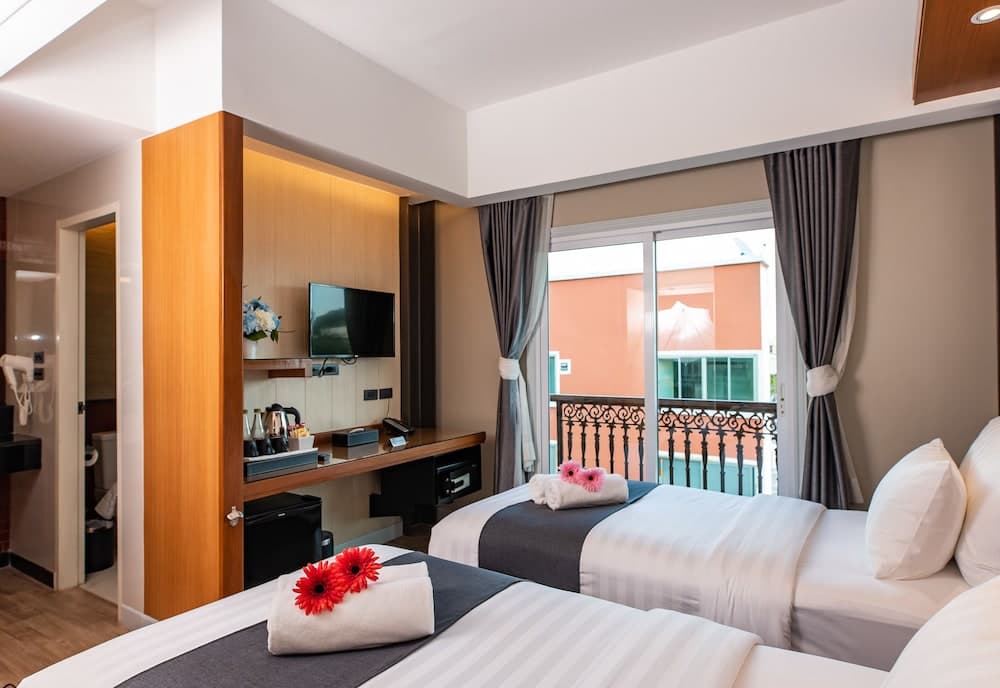 Dang Derm in The Park Khaosan