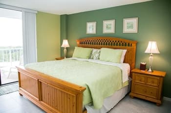 South Seas Tower 4 605