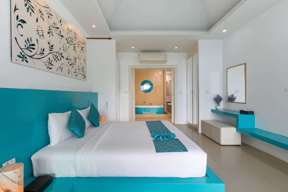 Amala Grand Bleu Resort Hilltops