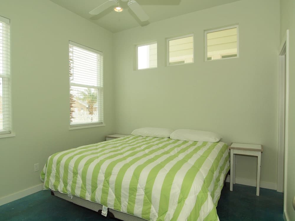 Beach Club Clubhouse 3