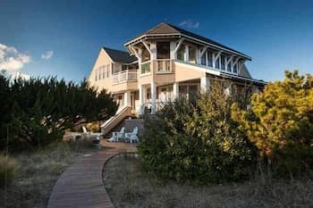 Cape Watch Cottage 4 Bedroom Holiday Home By Bald Head Island