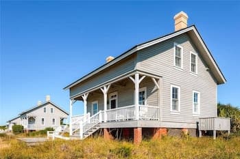 Captain Charlie s 3 3 Bedroom Holiday Home By Bald Head Island