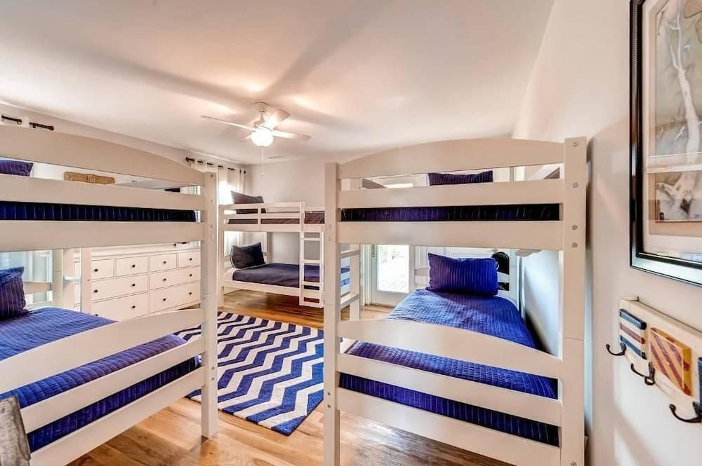 Hat Trick 4 Bedroom Holiday Home By Bald Head Island