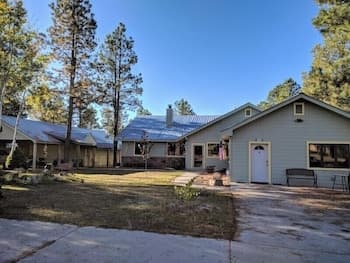 IVACAZ Suites on the Golf Course