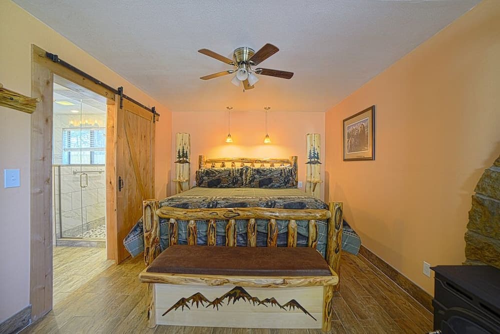 IVACAZ Suites on the Golf Course