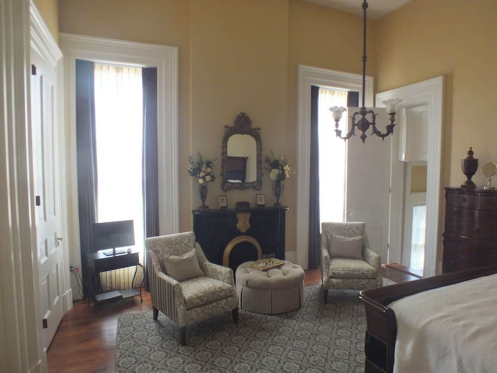 The Pepin Mansion Historic B&B