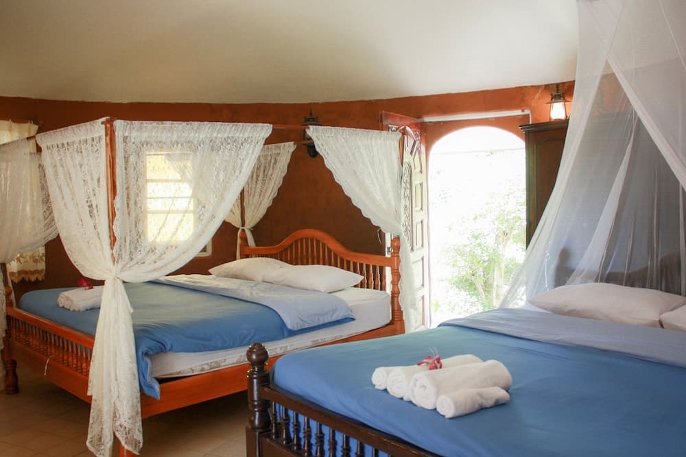 Baandin Huaiphung Resort